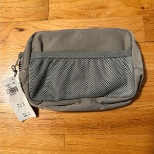 YBB Abercrombie Gray Travel belt bag